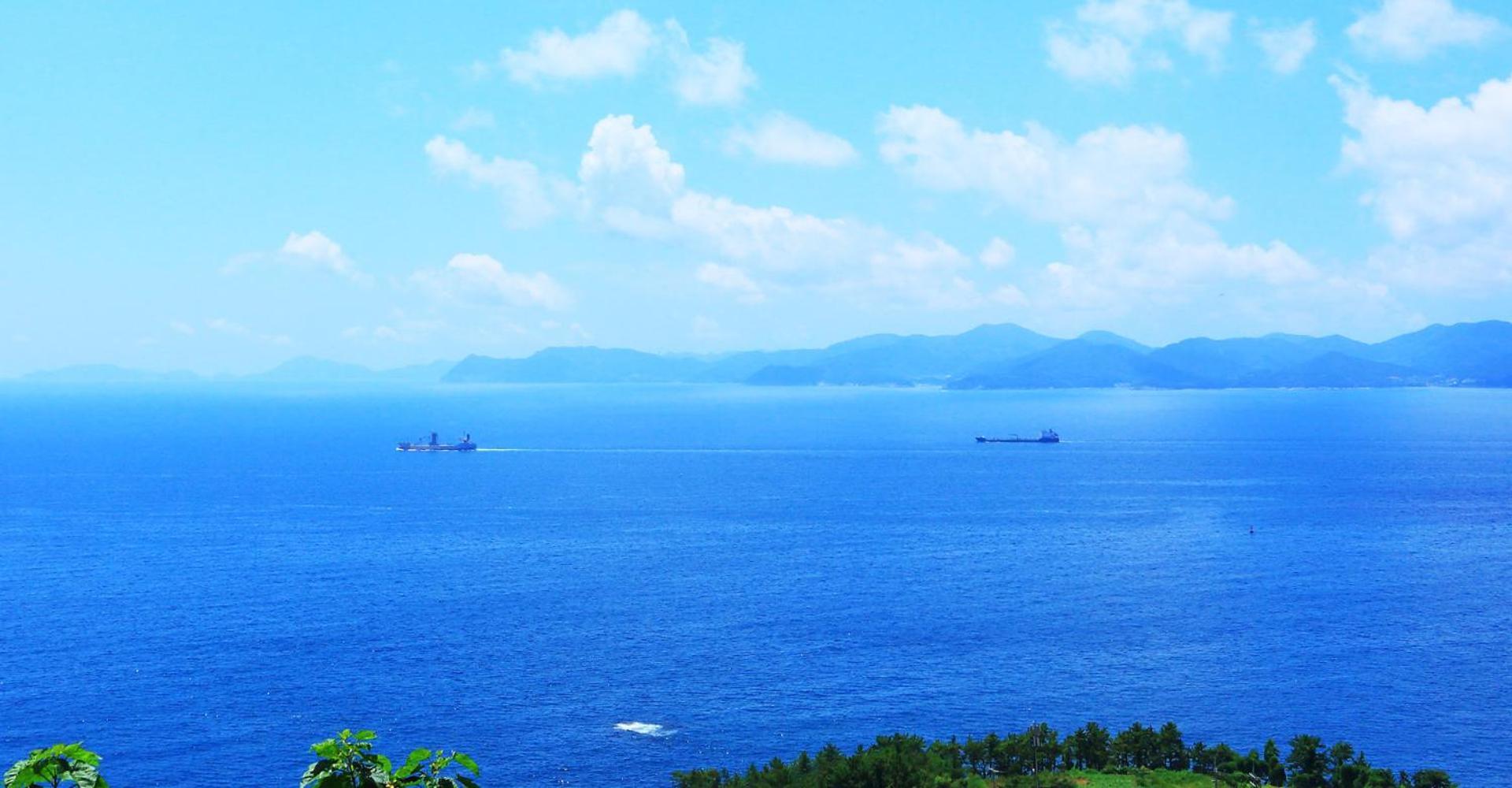 Montmartre Villa Namhae Bagian luar foto