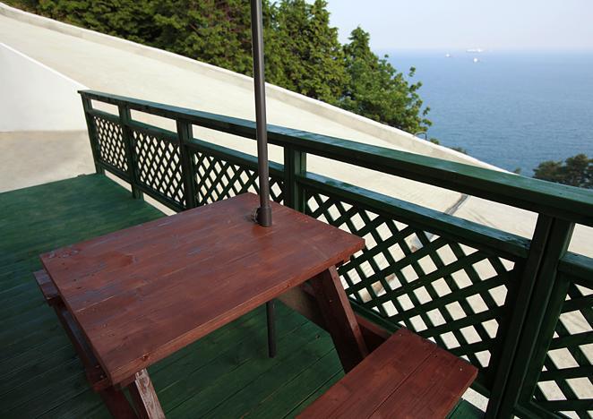 Montmartre Villa Namhae Bagian luar foto